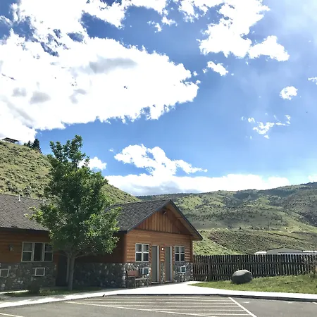 Holiday Lodge-3