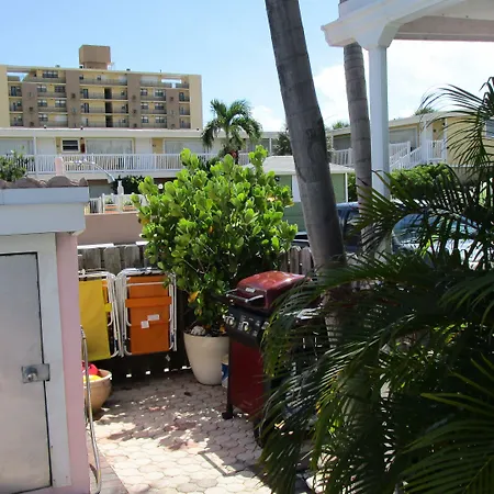 Seahorse Guesthouse-3