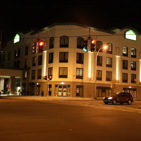 Wingate By Wyndham Niagara Falls-2