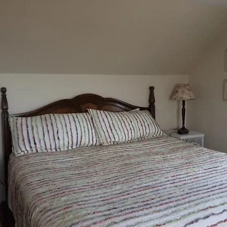 Seafarer Inn-3