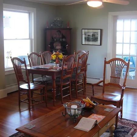 Seafarer Inn-2
