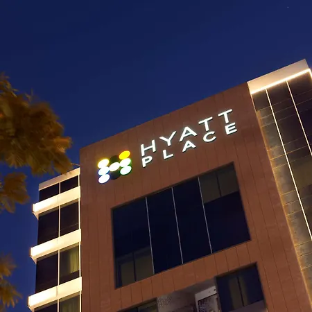 Hyatt Place Dubai Baniyas Square-2