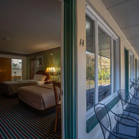 Mahoning Inn-3