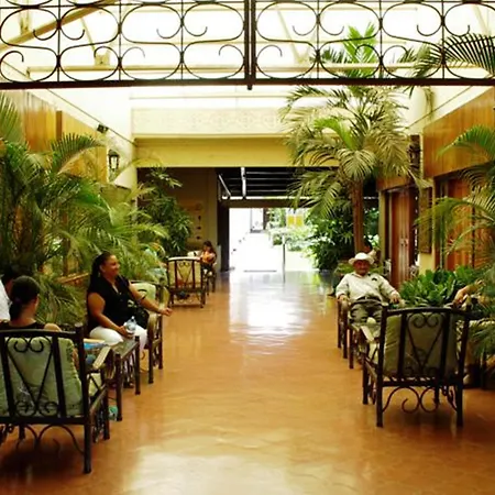 Hotel Boyeros-3