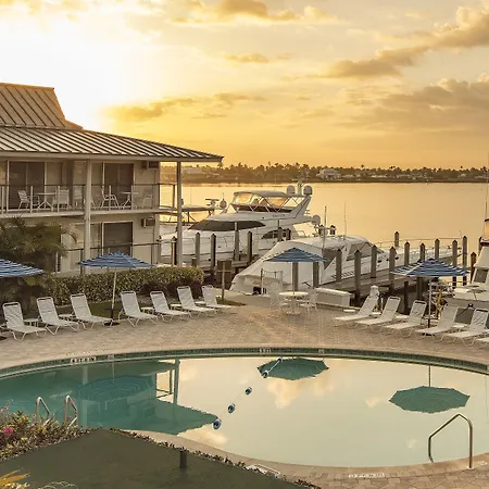 Cove Inn On Naples Bay-2
