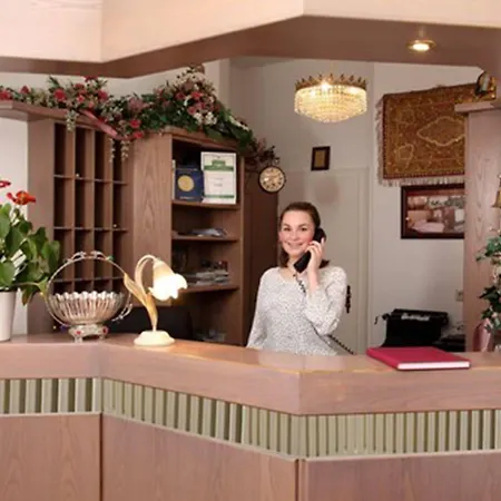 Astoria Hotel-3