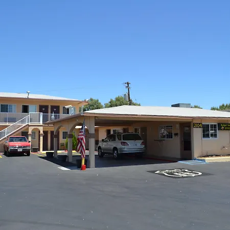 Budget Inn-3