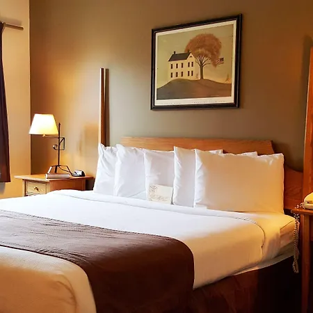 Lodging On The Square-2