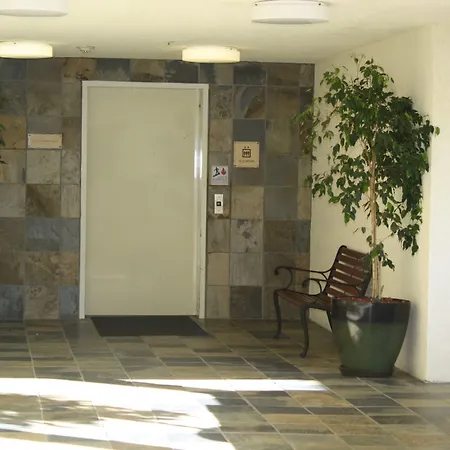 Airport Inn-3