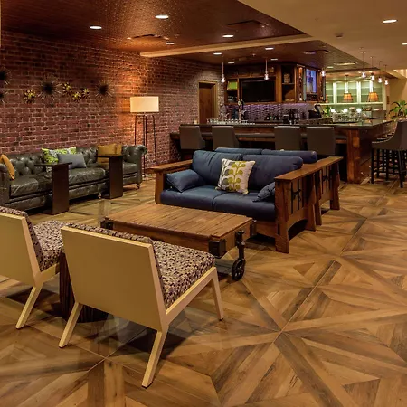 Hilton Garden Inn Uniontown-3