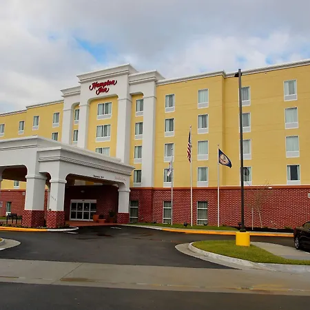 Hampton Inn- Suffolk-2