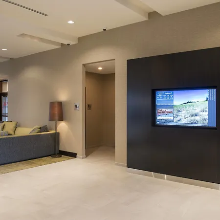 Courtyard By Marriott Holland Downtown-2