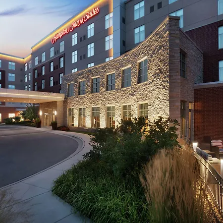 Hampton Inn & Suites Rosemont Chicago O'Hare-3