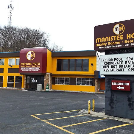 Econo Lodge Manistee-3
