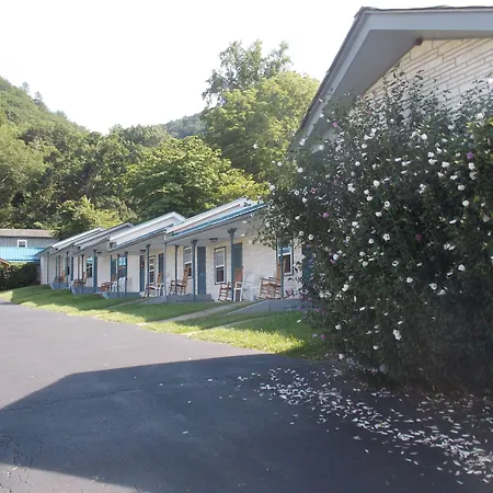 Clarketon Motel - Maggie Valley-3