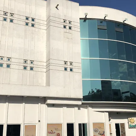 R Inn De Tijuana-3