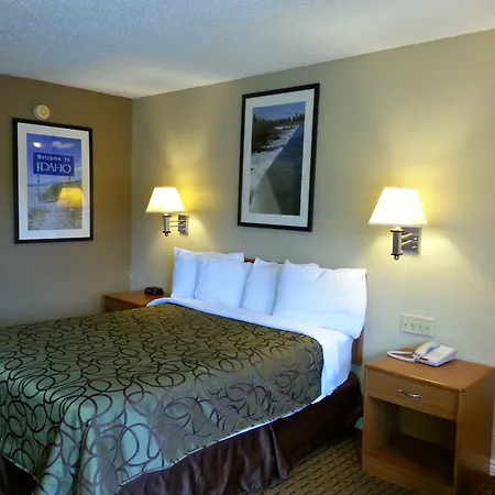 Motel West-2