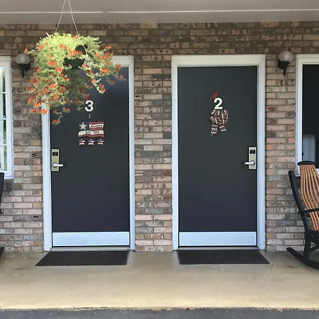 Cardinal Inn-2