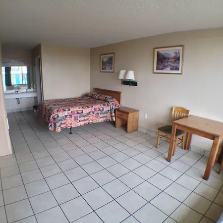 Budget Inn Motel-3