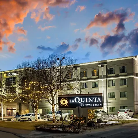La Quinta By Wyndham Kearney-3