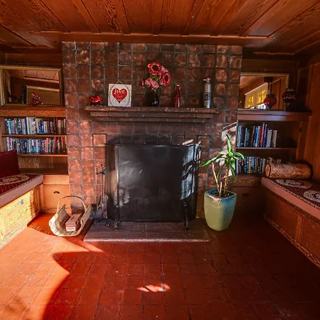The Captains Quarters-2