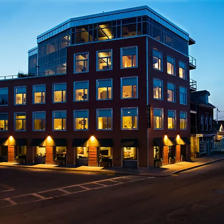 250 Main Hotel-2