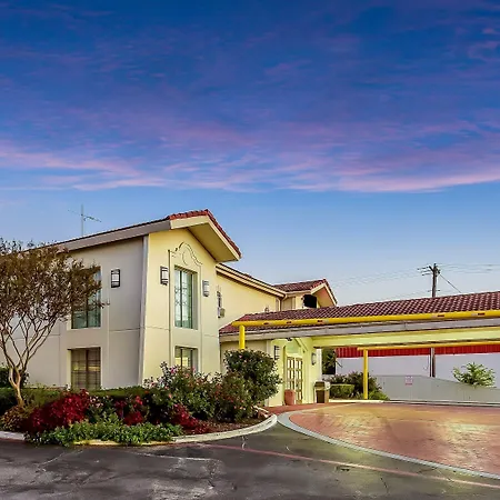 Red Roof Inn Plano-3