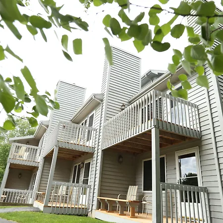 Evergreen Hill Condominiums-3