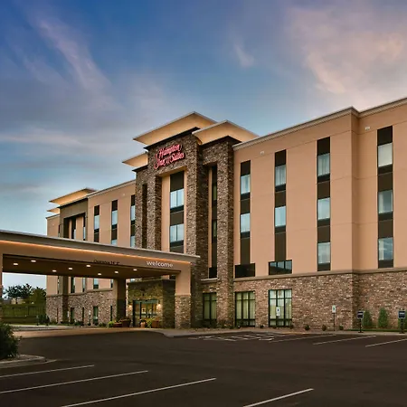 Hampton Inn & Suites-Hudson Wisconsin-3