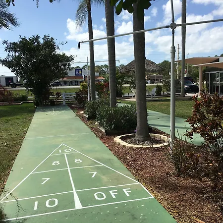 Warm Mineral Springs Motel-3