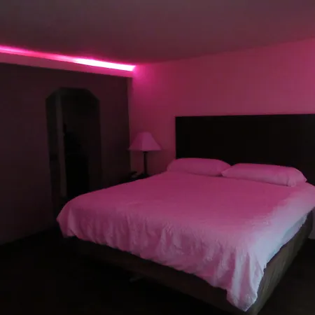 Trinity Suites Downtown Dallas-2