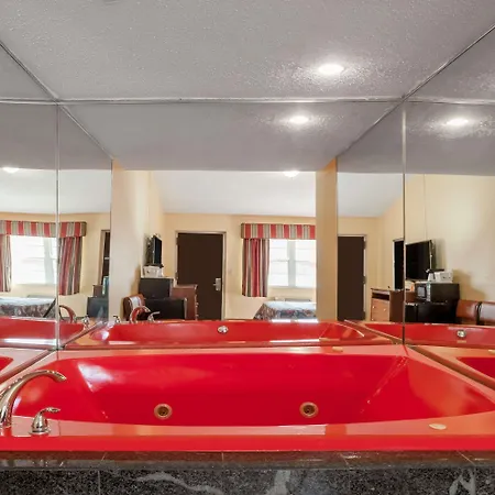 Travelodge By Wyndham Jersey City-2