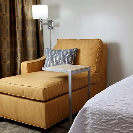 Hampton Inn & Suites Pittsburgh Airport South/Settlers Ridge-2