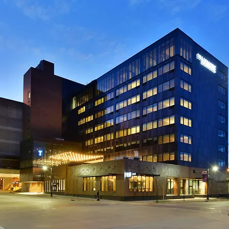 The Lismore Hotel Eau Claire - A Doubletree By Hilton-3