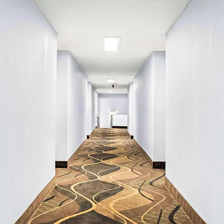 Red Lion Inn & Suites Yakima-2