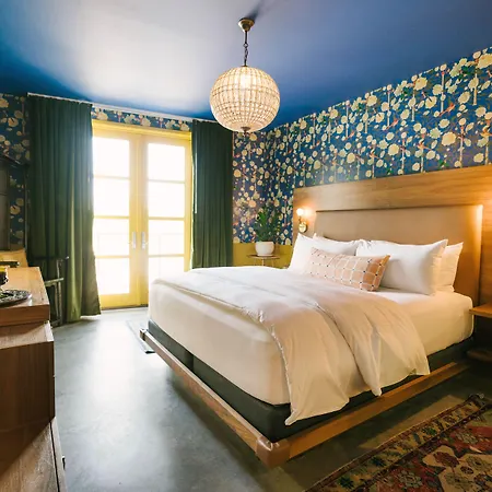 Hotel Eleven-2