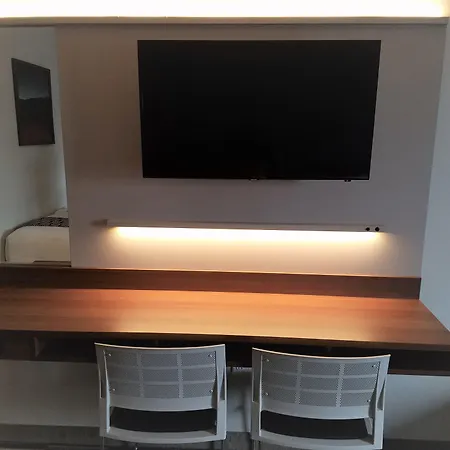 Microtel Inn & Suites By Wyndham Binghamton-3