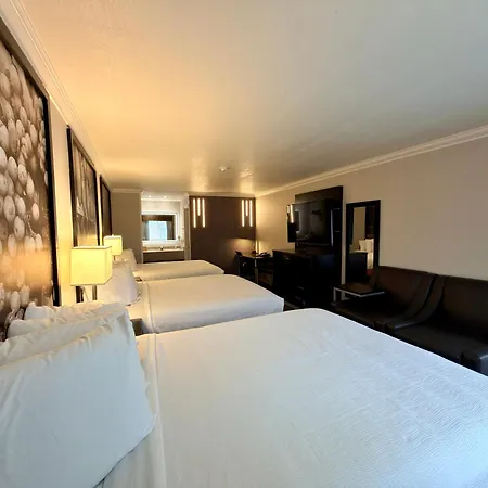 The Orchard Hotel Ukiah Wine Country Free Breakfast, Pool, & Hot Tub-2