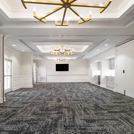 Hampton Inn & Suites South Park At Phillips Place-3