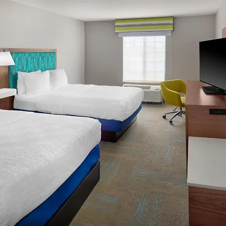 Hampton Inn Kansas City The Legends-3