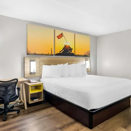Days Inn By Wyndham Enterprise-3