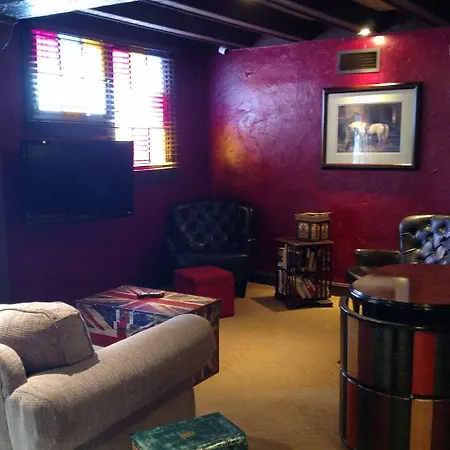 Ye Old English Inn-2