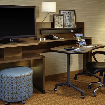 Fairfield Inn & Suites By Marriott Lincoln Airport-2