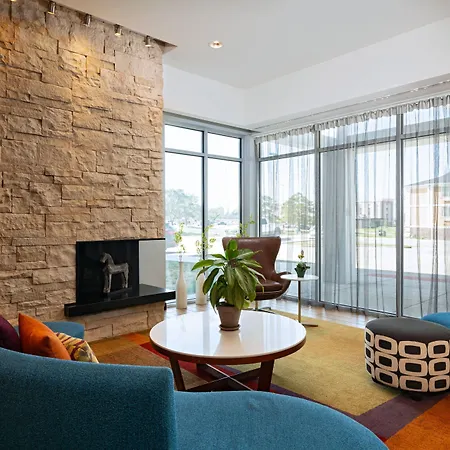 Fairfield Inn & Suites By Marriott Lincoln Airport-3
