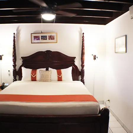 Altamont West Hotel-3