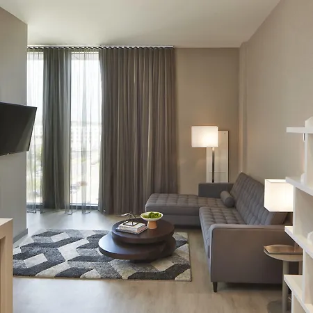 Ac Hotel By Marriott Des Moines East Village-2