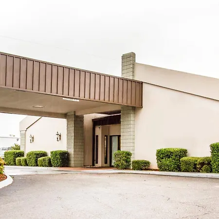 Executive Inn And Suites-3