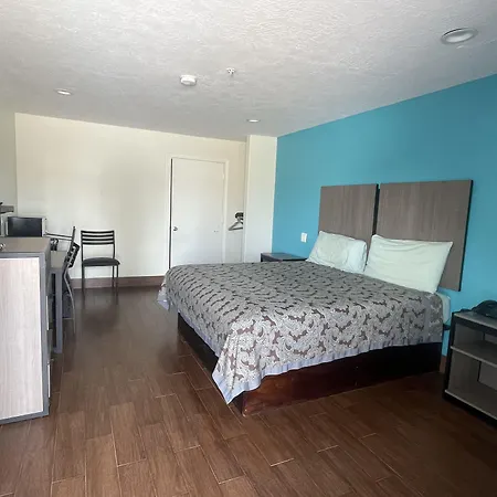 Moonlight Inn & Suites-3