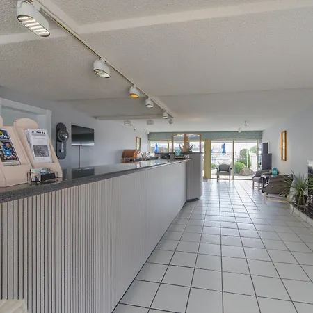Attache Motel-3