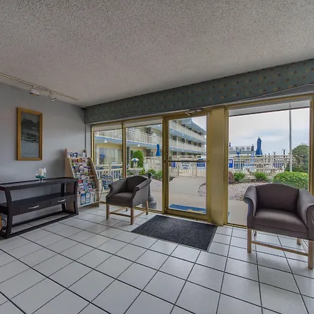 Attache Motel-2